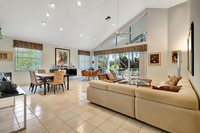 11917 Fountainside Circle, Boynton Beach, FL 33437