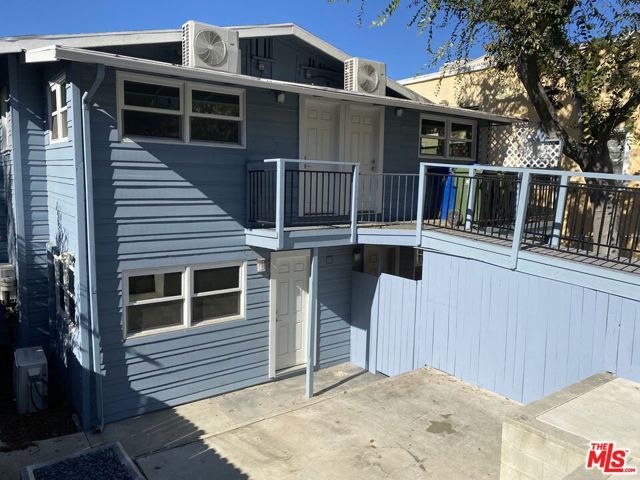 142 Douglas, Los Angeles, CA 90026