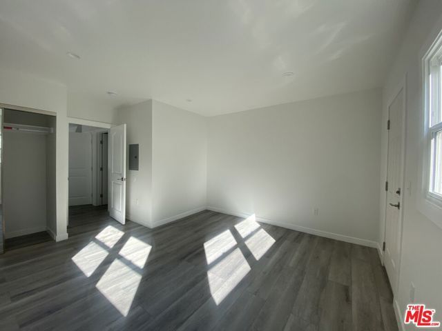 142 Douglas, Los Angeles, CA 90026