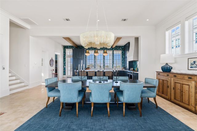 2409 E Seaside Drive, Galveston, TX 77550