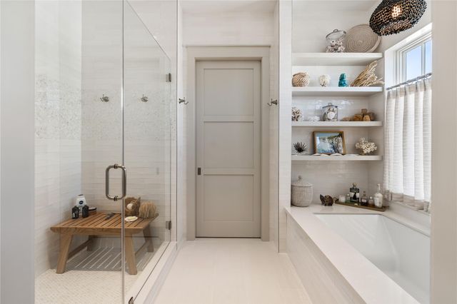 2409 E Seaside Drive, Galveston, TX 77550