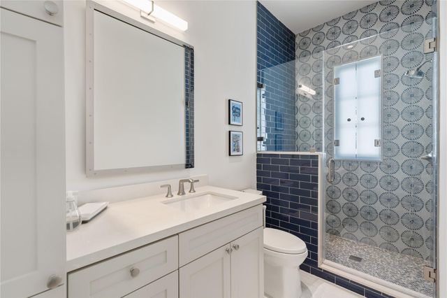 2409 E Seaside Drive, Galveston, TX 77550