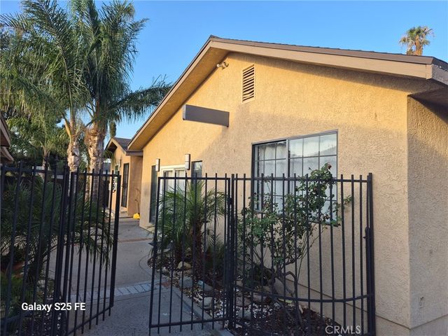 9143 Tamarind, Fontana, CA 92335