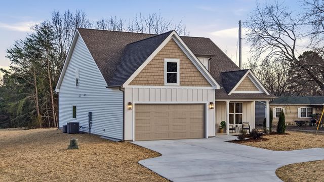 9668 Birchwood Pike, Harrison, TN 37341