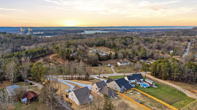 9668 Birchwood Pike, Harrison, TN 37341