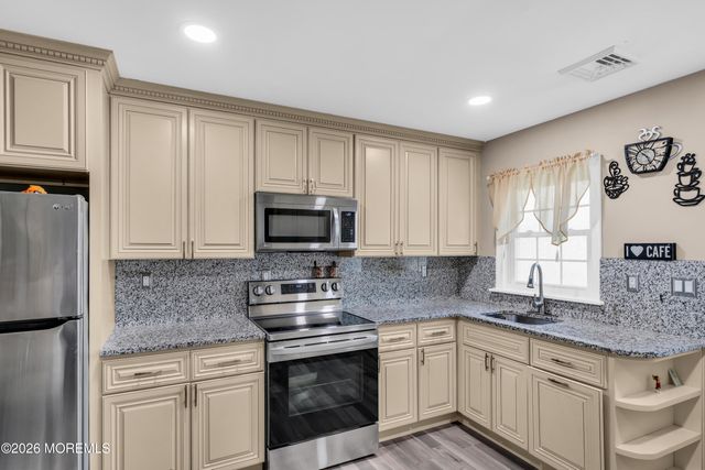 148A Gramercy Court, Lakewood, NJ 08701