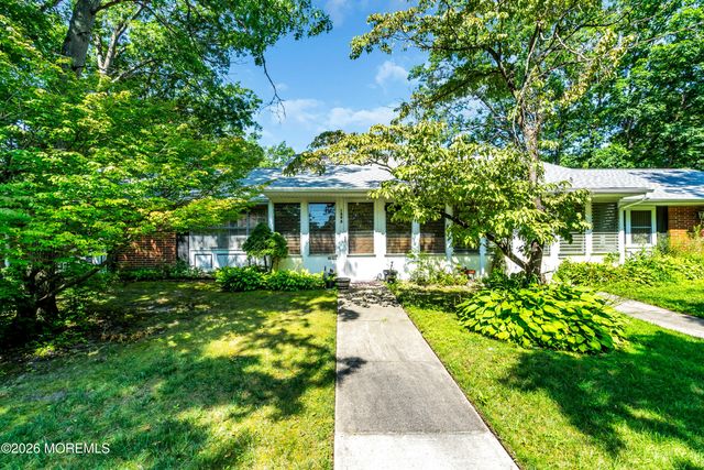 148A Gramercy Court, Lakewood, NJ 08701