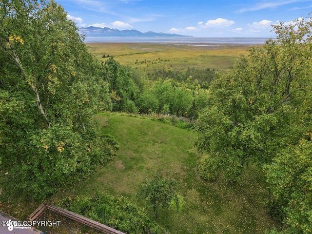 520 Oceanview Drive, Anchorage, AK 99515