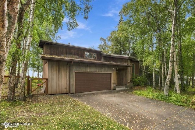 520 Oceanview Drive, Anchorage, AK 99515