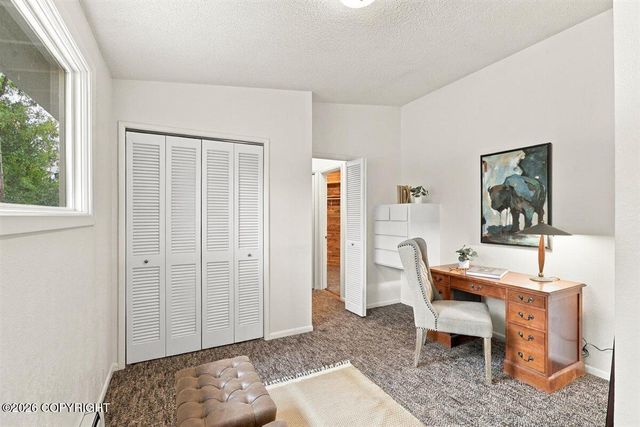 520 Oceanview Drive, Anchorage, AK 99515