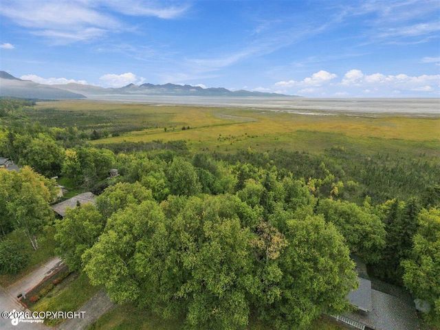 520 Oceanview Drive, Anchorage, AK 99515