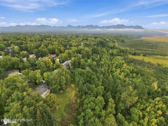 520 Oceanview Drive, Anchorage, AK 99515