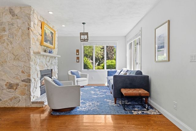 3 Driftwood Lane, Lynnfield, MA 01940