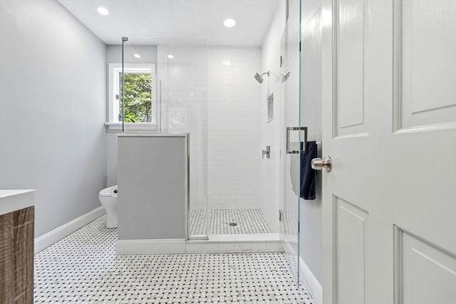 3 Driftwood Lane, Lynnfield, MA 01940