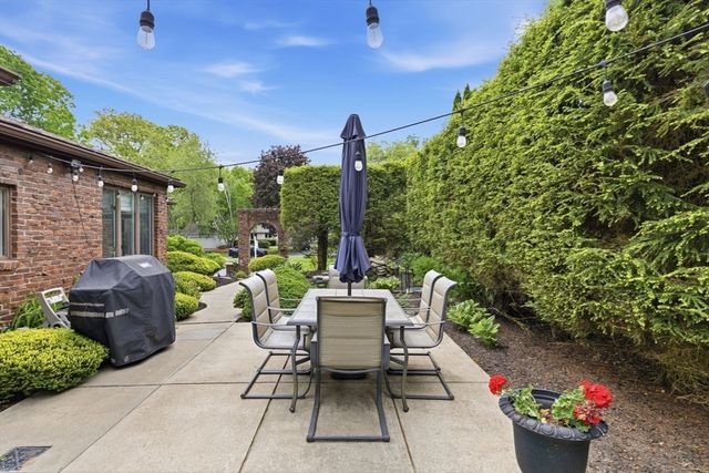 3 Driftwood Lane, Lynnfield, MA 01940