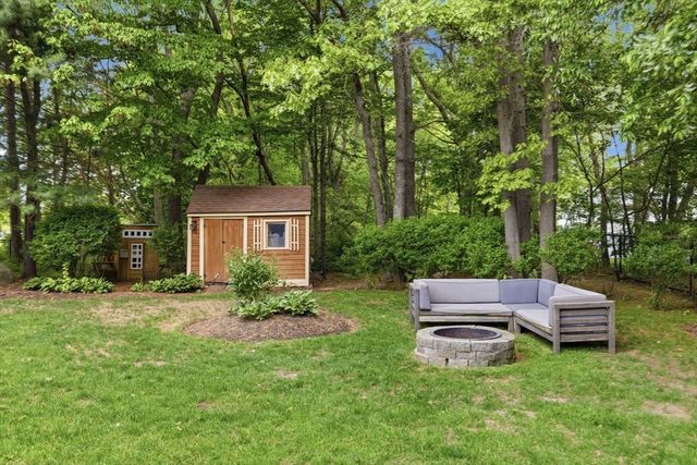 3 Driftwood Lane, Lynnfield, MA 01940