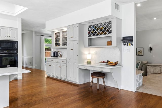 3 Driftwood Lane, Lynnfield, MA 01940