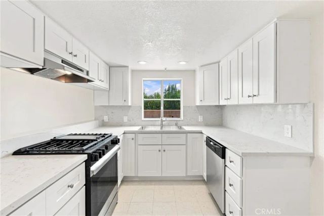 15211 Eastwood Avenue, Lawndale, CA 90260