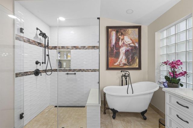 16536 Del Palacio Court, Delray Beach, FL 33484