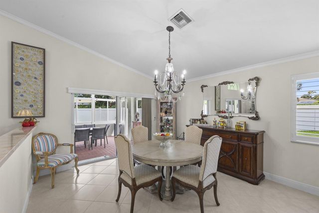 16536 Del Palacio Court, Delray Beach, FL 33484