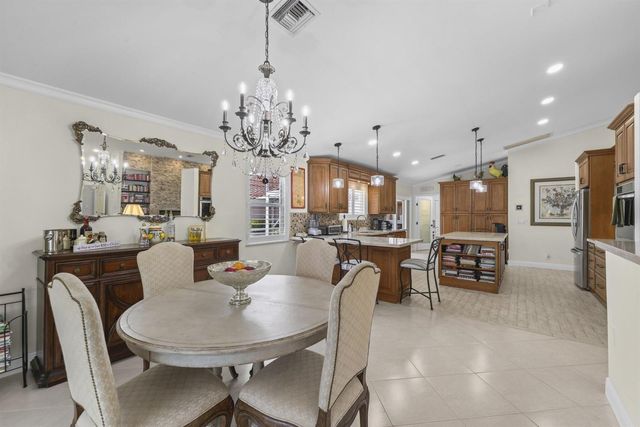 16536 Del Palacio Court, Delray Beach, FL 33484