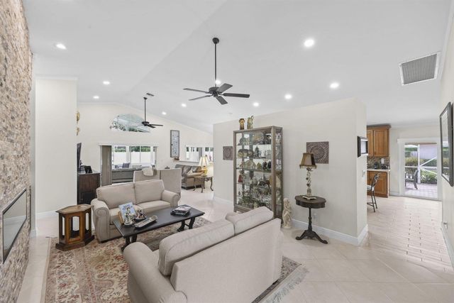 16536 Del Palacio Court, Delray Beach, FL 33484