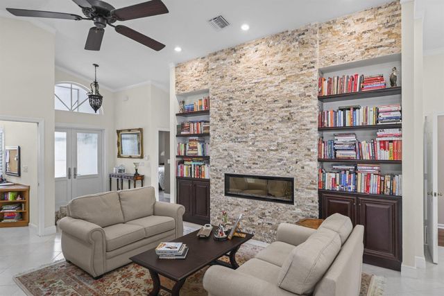 16536 Del Palacio Court, Delray Beach, FL 33484