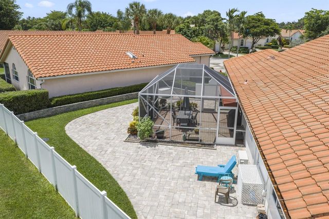 16536 Del Palacio Court, Delray Beach, FL 33484