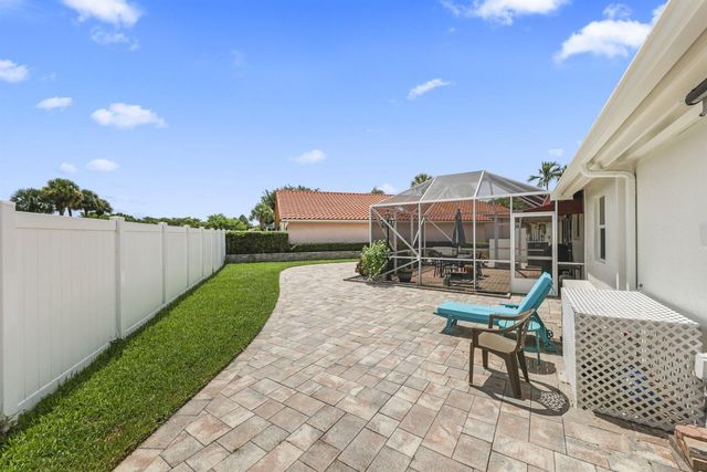 16536 Del Palacio Court, Delray Beach, FL 33484