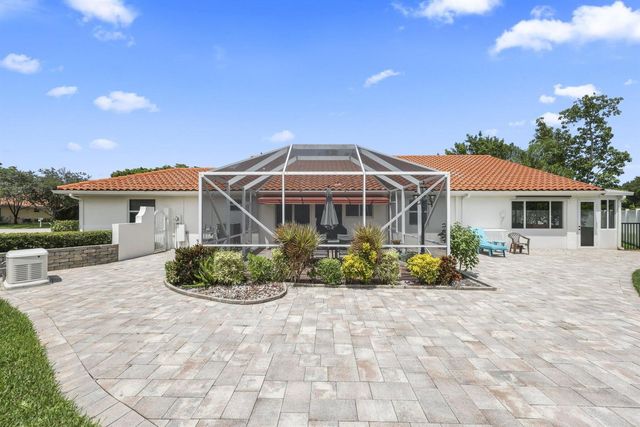 16536 Del Palacio Court, Delray Beach, FL 33484