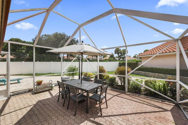16536 Del Palacio Court, Delray Beach, FL 33484