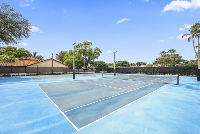 16536 Del Palacio Court, Delray Beach, FL 33484