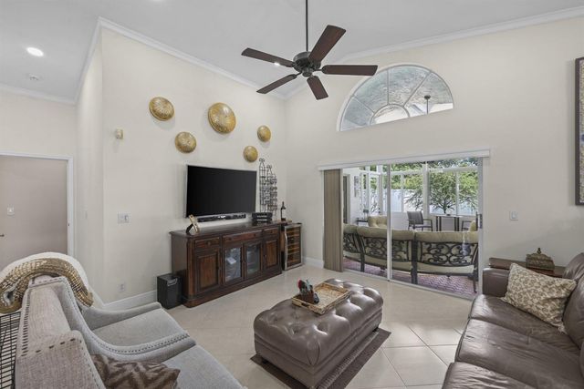 16536 Del Palacio Court, Delray Beach, FL 33484