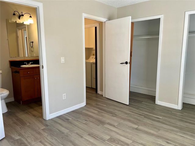 1820 CENTRAL PARK AVENUE, Orlando, FL 32807