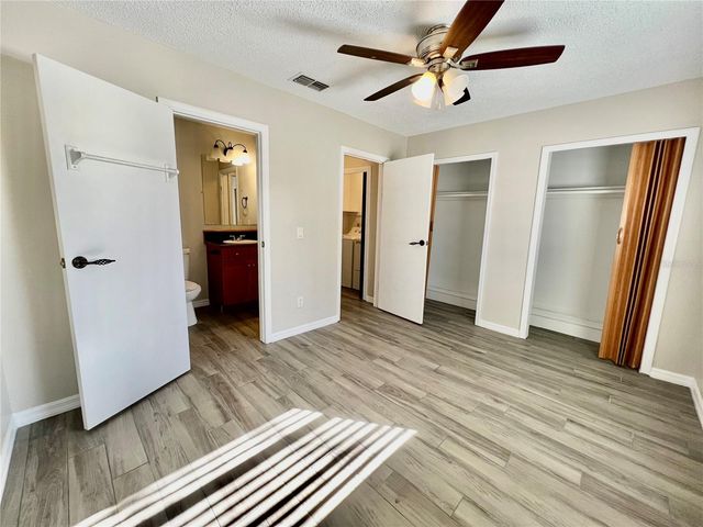 1820 CENTRAL PARK AVENUE, Orlando, FL 32807