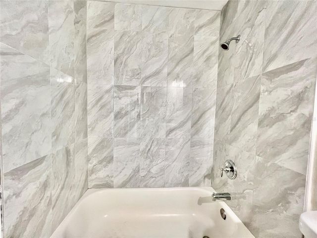 1820 CENTRAL PARK AVENUE, Orlando, FL 32807