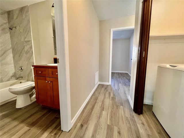 1820 CENTRAL PARK AVENUE, Orlando, FL 32807
