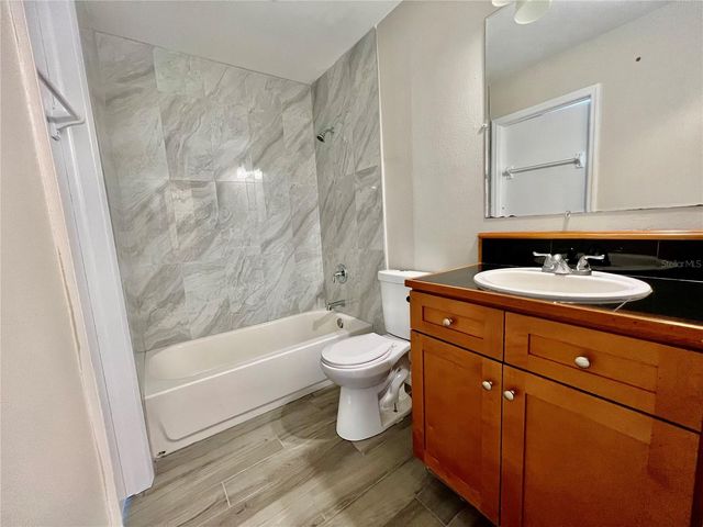 1820 CENTRAL PARK AVENUE, Orlando, FL 32807