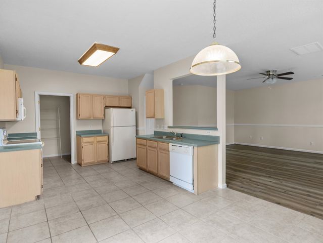 343 Annabel Dr, Boiling Springs, SC 29316