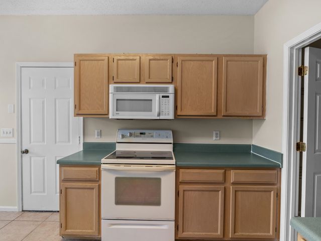 343 Annabel Dr, Boiling Springs, SC 29316