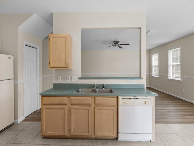 343 Annabel Dr, Boiling Springs, SC 29316