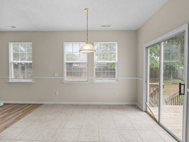 343 Annabel Dr, Boiling Springs, SC 29316