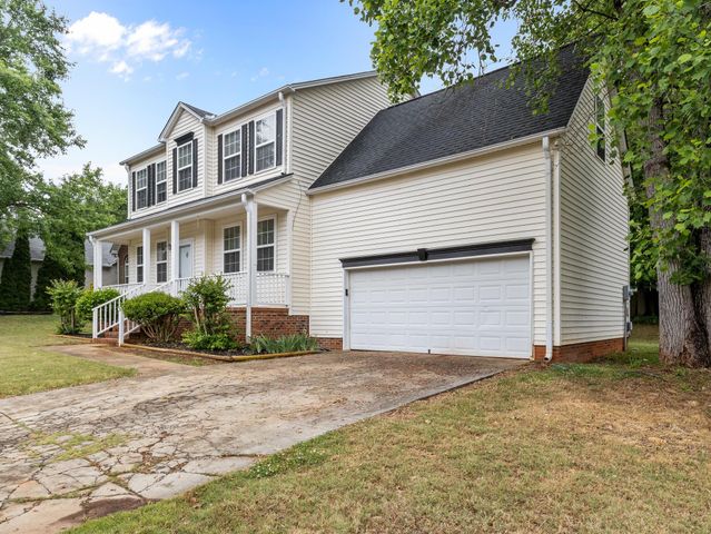 343 Annabel Dr, Boiling Springs, SC 29316