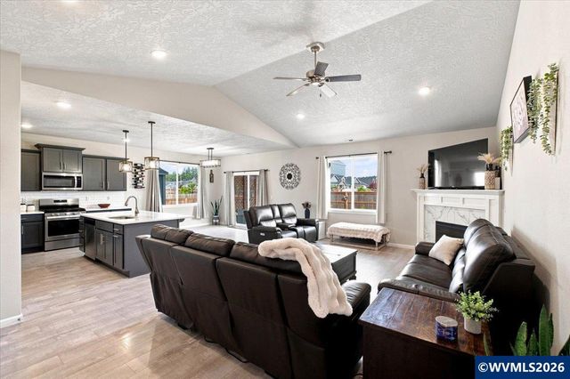 3051 NE Mosey Av, Albany, OR 97321