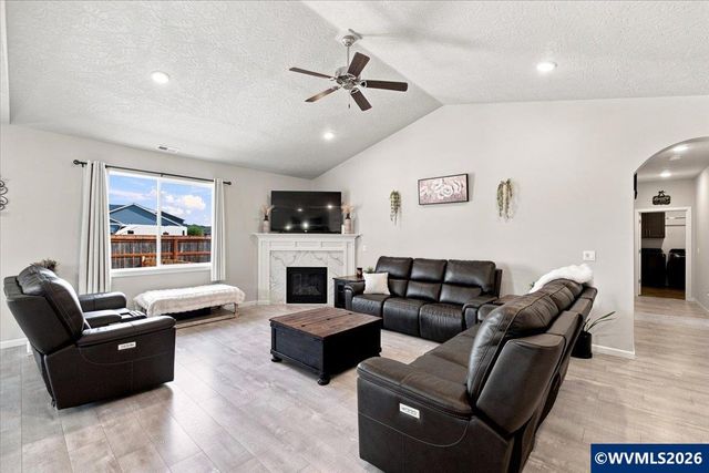 3051 NE Mosey Av, Albany, OR 97321