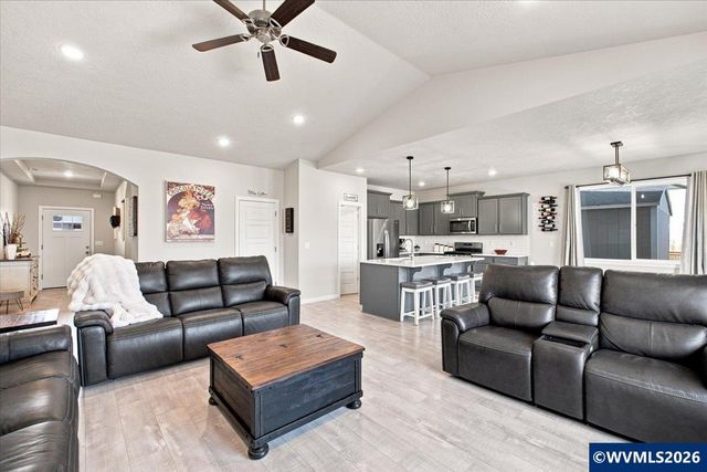 3051 NE Mosey Av, Albany, OR 97321