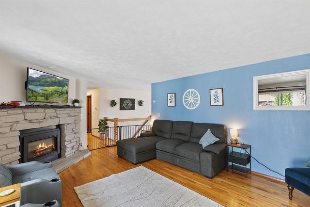 9908 N Glenwood Dr, Spokane, WA 99208