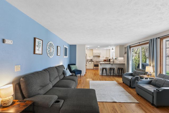 9908 N Glenwood Dr, Spokane, WA 99208