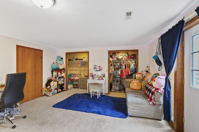 9908 N Glenwood Dr, Spokane, WA 99208