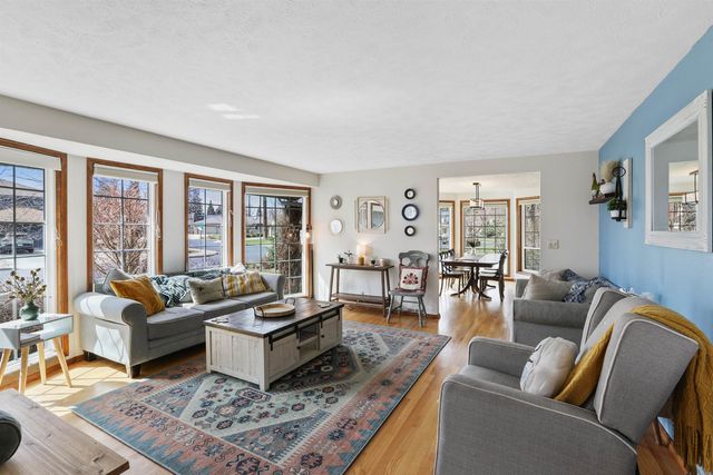 9908 N Glenwood Dr, Spokane, WA 99208